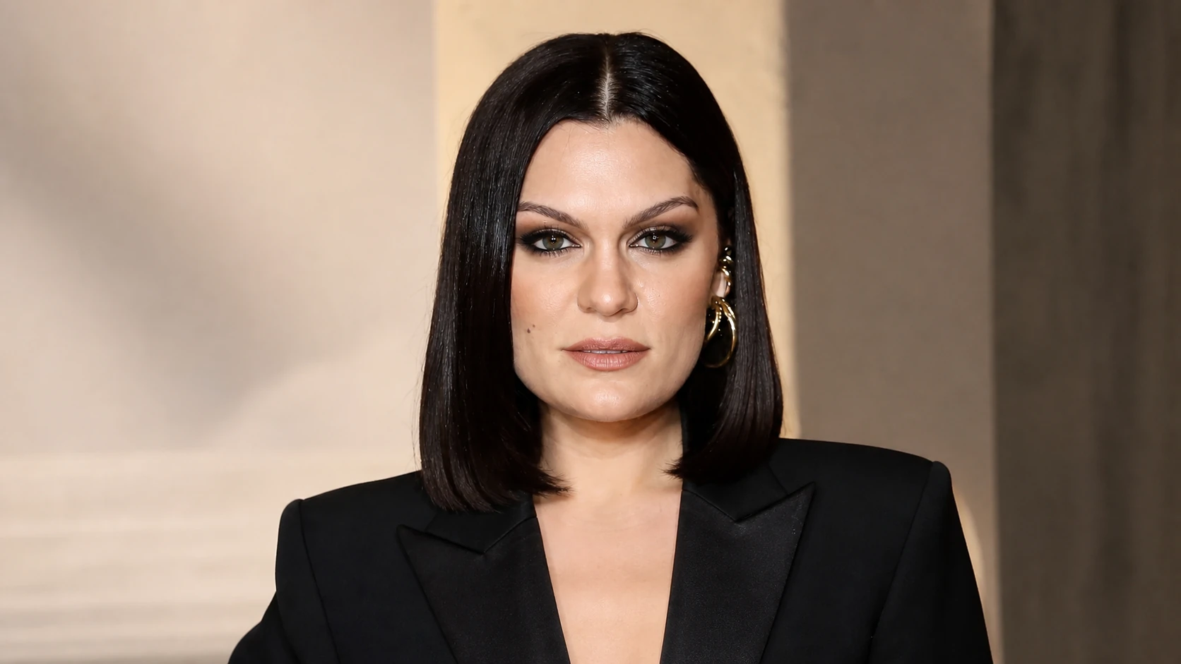 Who Is Jessie J? - jessie j got an mri after hitting her head